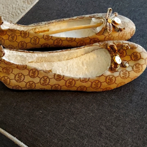 Brand New! Never Worn Authentic Micheal kors Balerina shoes - Picture 1 of 4